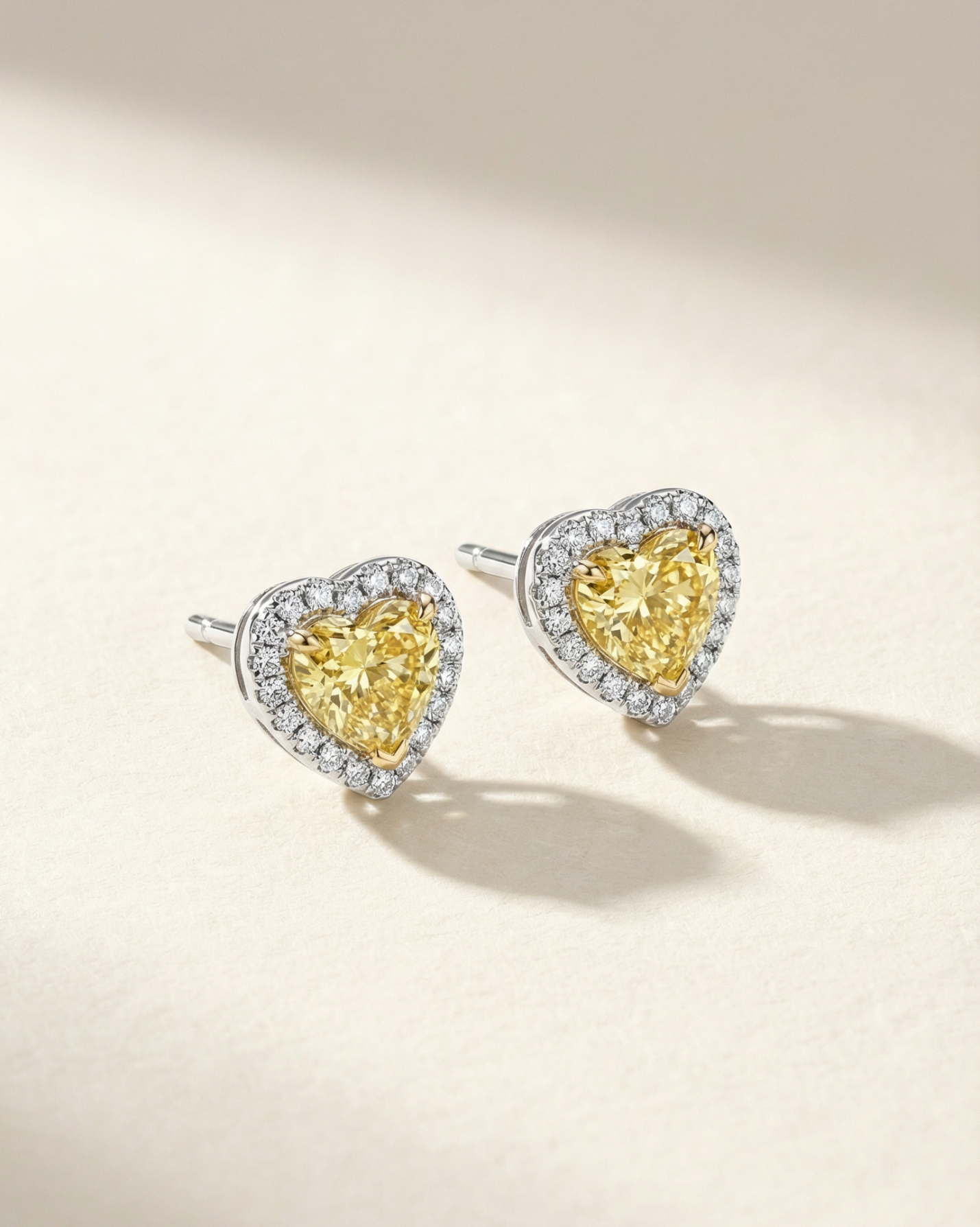 Heart Earrings in K18 Gold with Yellow Diamonds