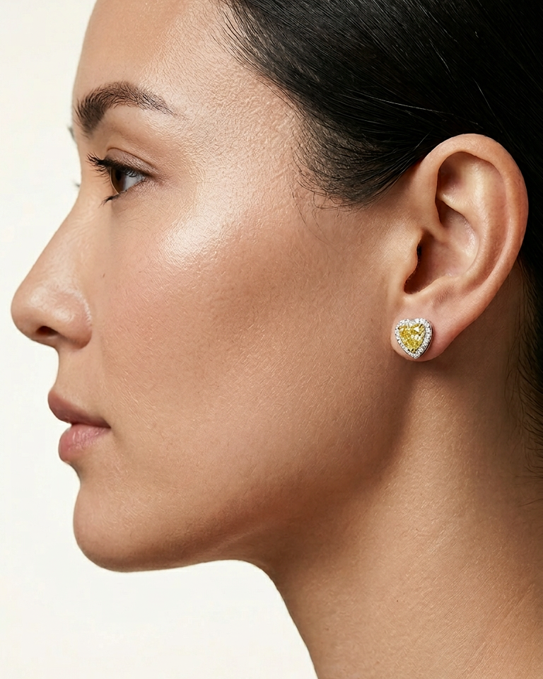 Alternative view of Heart Earrings in K18 Gold with Yellow Diamonds