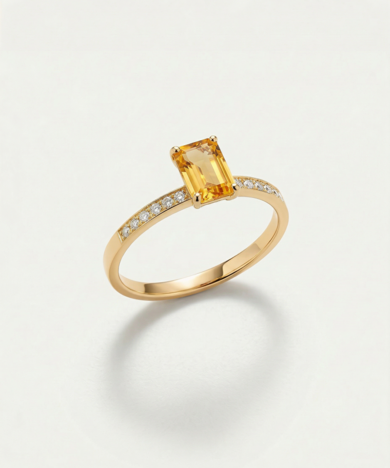 Emerald-Cut Citrine Ring in K14 Yellow Gold