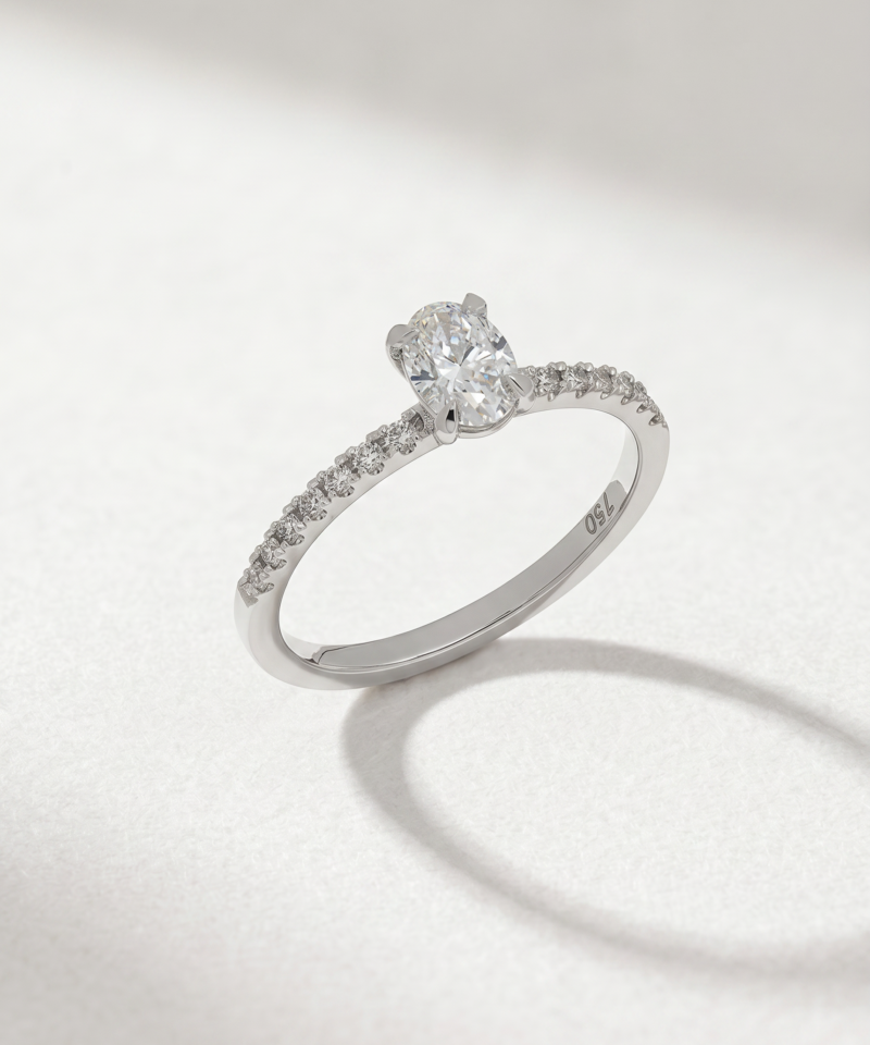 0.56ct Oval-Cut Diamond Pavé Ring in K18 White Gold