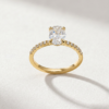 1.49ct Oval-Cut Diamond Pavé Ring in K18 Yellow Gold - Image 3