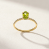Oval-Cut Peridot and Diamond Ring in K18 Yellow Gold - Image 2