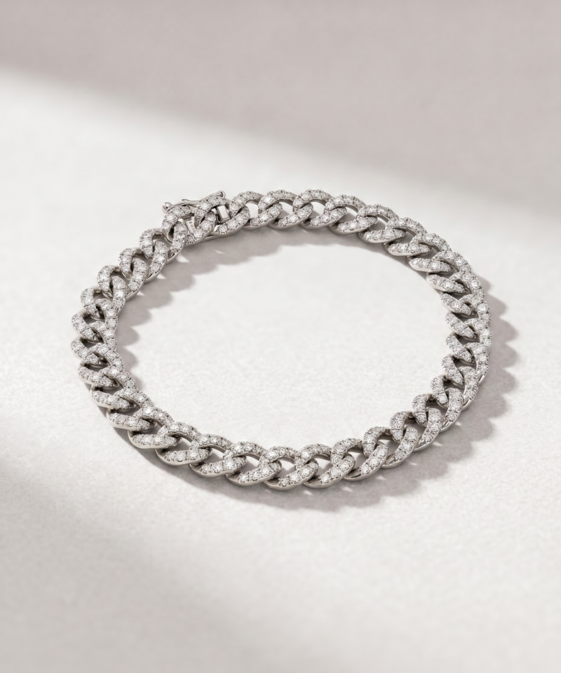 Alternative view of Pavé Diamond Cuban Link Bracelet in K18 White Gold