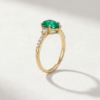 Pear-Cut Emerald & Diamond Ring in K18 Yellow Gold - Image 3