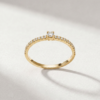 Round-Cut Diamond Pavé Solitaire Ring in K18 Yellow Gold - Image 2