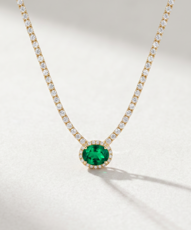 Oval-Cut Emerald & Diamond Necklace in K18 Yellow Gold