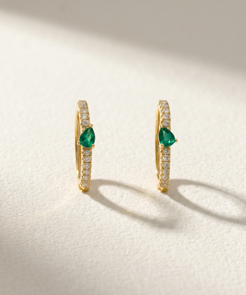 Pear-Cut Emerald & Diamond Hoop Earrings in K18 Yellow Gold