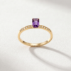 Emerald-cut amethyst ring with cubic zirconia in K14 yellow gold